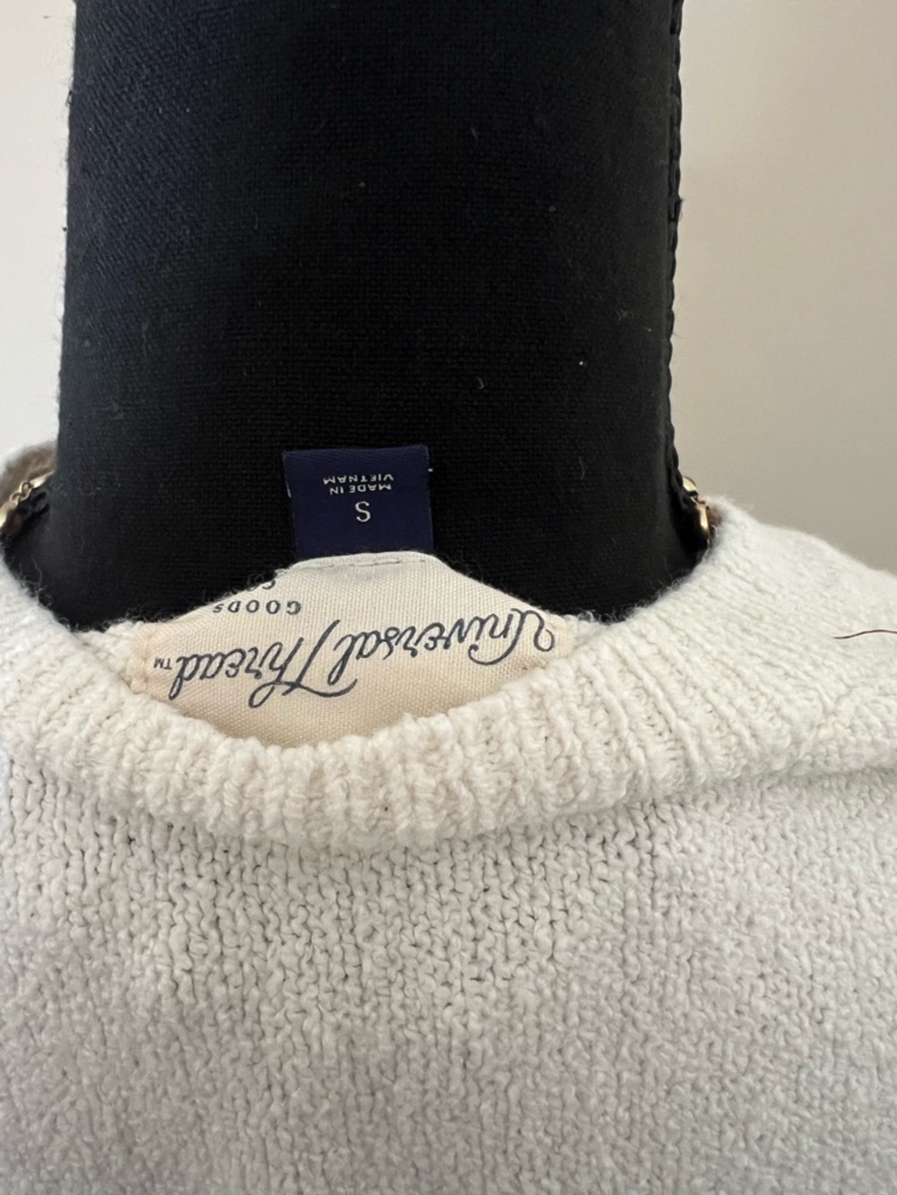 Universal Thread White and Navy Striped Short Sleeve Sweater Tee - Picture 4 of 4